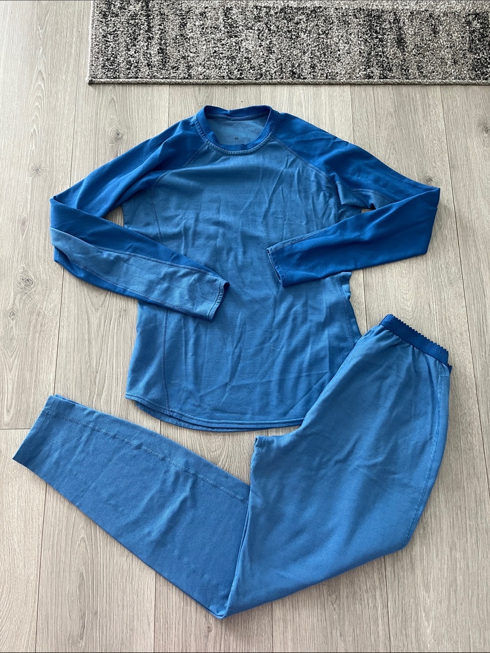Patagonia Blue Long Sleeve Ski Base Layer Thermal Set